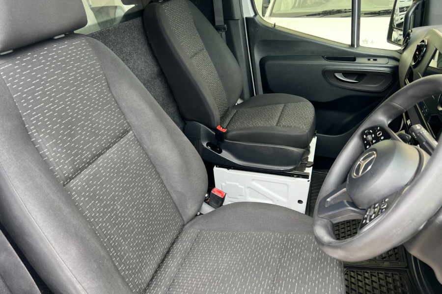 2020 Mercedes-Benz Sprinter VS30 311CDI Van Image 13