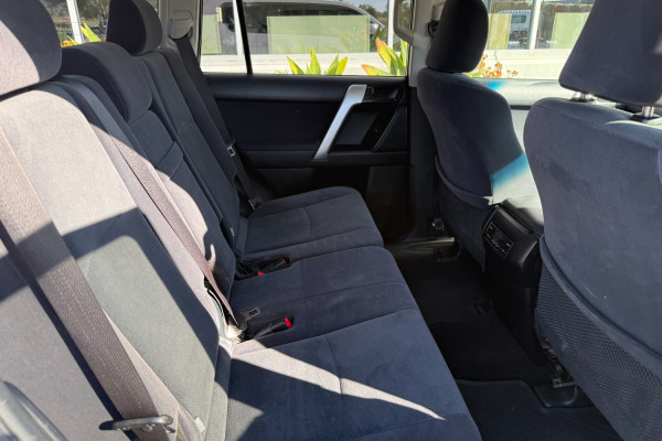 2019 Toyota LandCruiser Prado GDJ150R GXL SUV Image 10