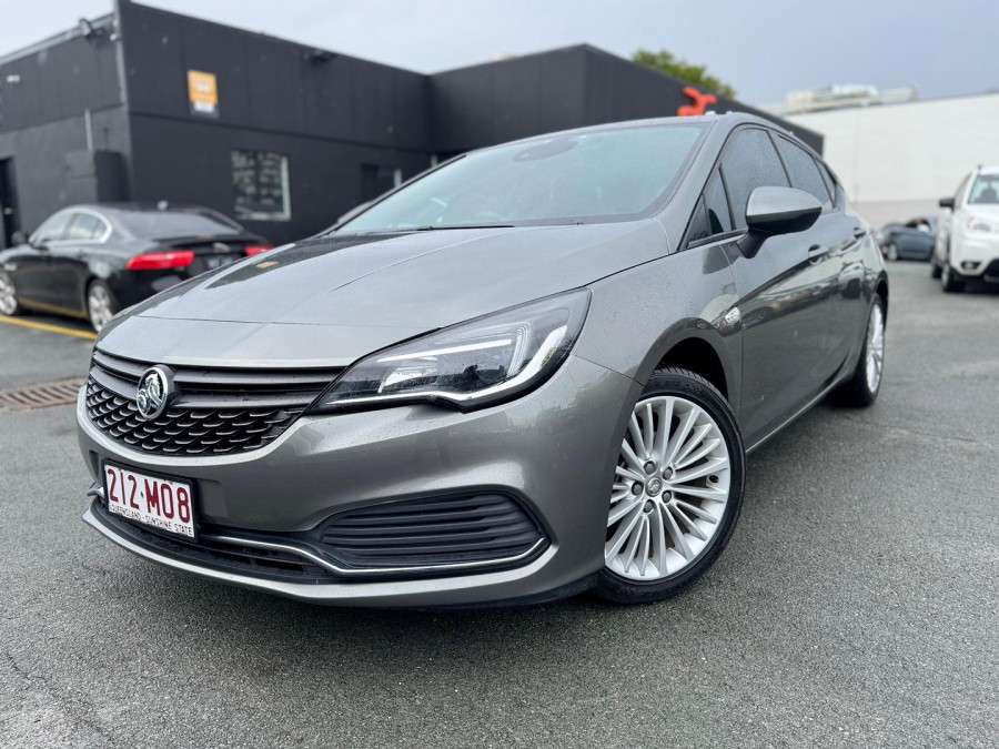 2017 Holden Astra BK R Hatch Image 2