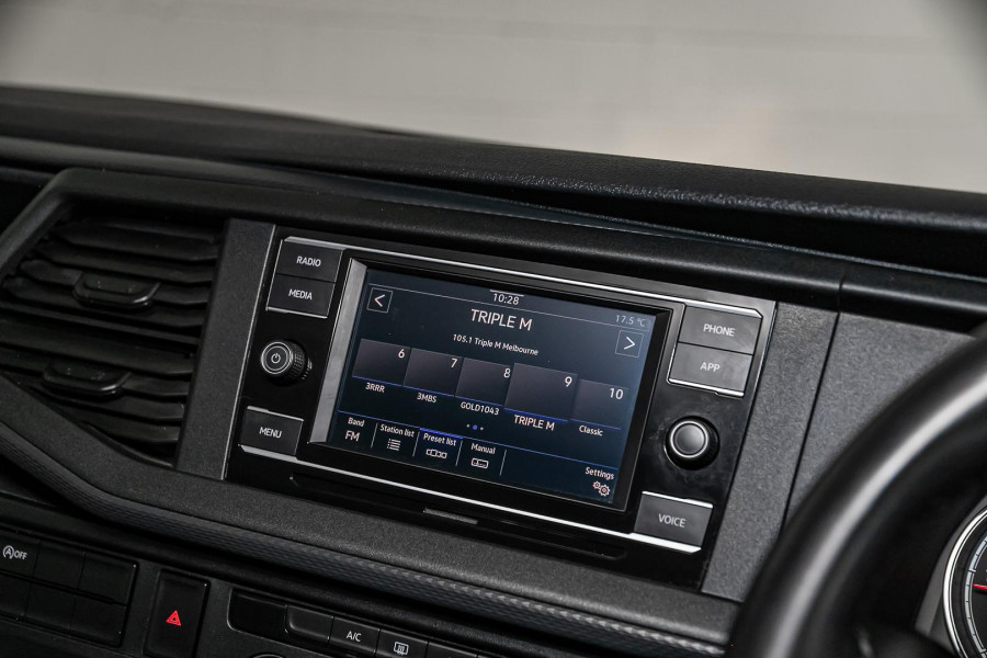2022 Volkswagen Transporter T6.1 LWB Van Image 19