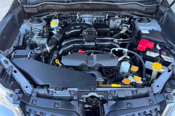 2013 Subaru Forester S4 2.5i-S SUV Image 30