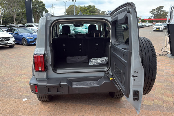2026 GWM Tank 300 P01 Ultra Hi4-T PHEV SUV Image 12