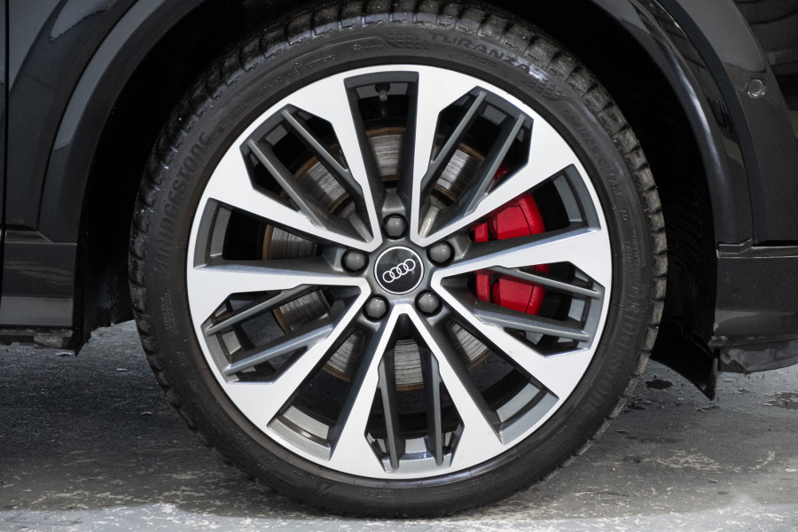 2021 Audi SQ2 GA SUV Image 6