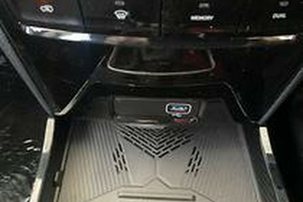 2025 Mahindra XUV3X0  AX5L SUV Image 22
