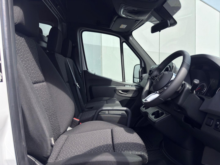 2026 Mercedes-Benz Sprinter VS30 417CDI LWB Van Image 31
