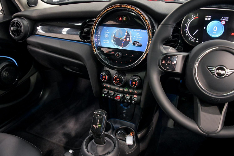 2022 MINI Cooper F55 LCI-2 C Classic Hatch