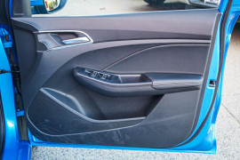 2024 MY24.5 MG MG3 ZP22 Essence Hybrid+ Hatch
