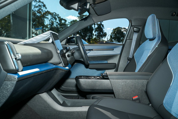 2024 MY25 Volvo EX30  Single Motor Extended Range Plus SUV Image 14