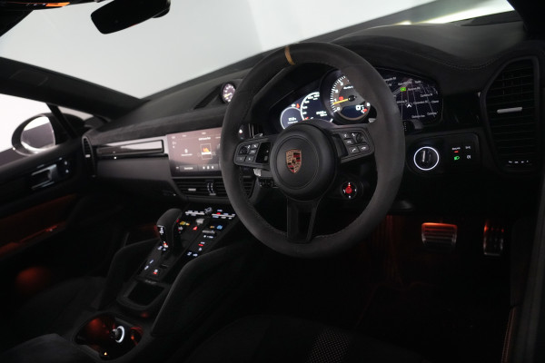 2022 Porsche Cayenne Turbo GT Coupe Image 32