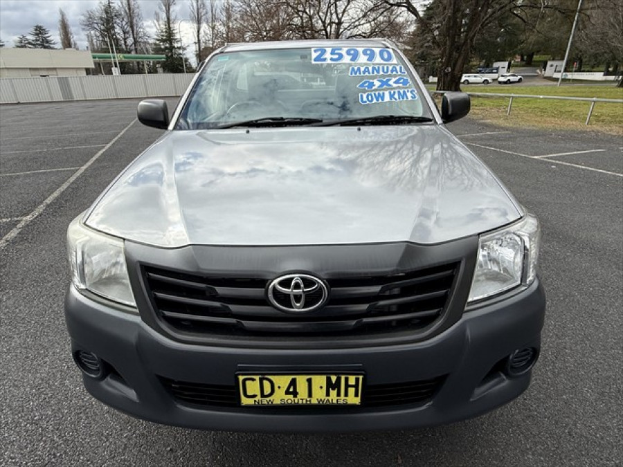 2015 MY14 Toyota HiLux WorkMate Single Cab Chassis Image 8