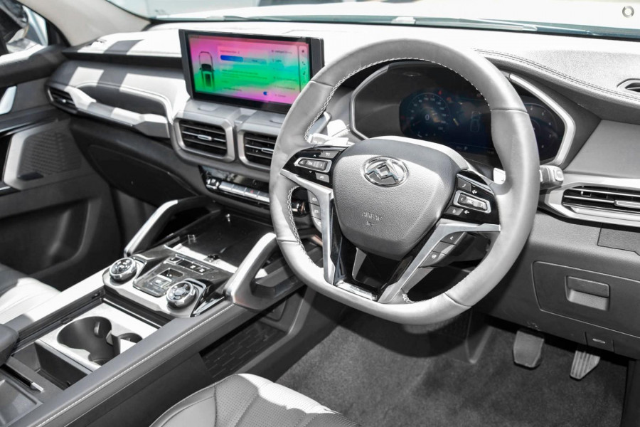2025 LDV D90 SV9A Executive SUV Image 7
