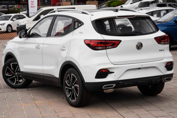 2024 MG ZST  Essence SUV