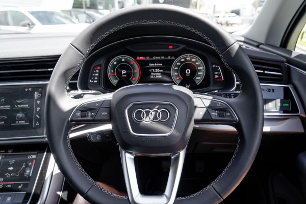2025 Audi Q7 4M 45 TDI SUV image 6