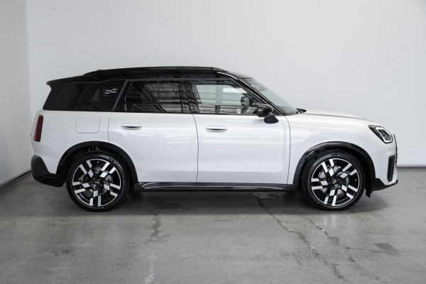 2026 MY25 MINI Countryman U25 S JCW Sport SUV image 3