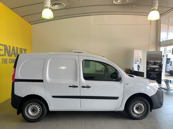 Demo 19 Renault Kangoo Compact Cairns 7364 Trinity Renault