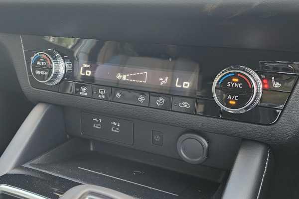 2025 Mitsubishi Outlander ZM LS SUV Image 17