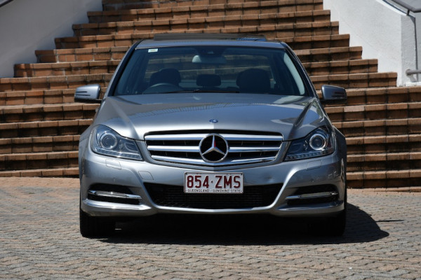 2012 Mercedes-Benz C-class W204 MY12 C250 CDI BlueEFFICIE Sedan Image 2