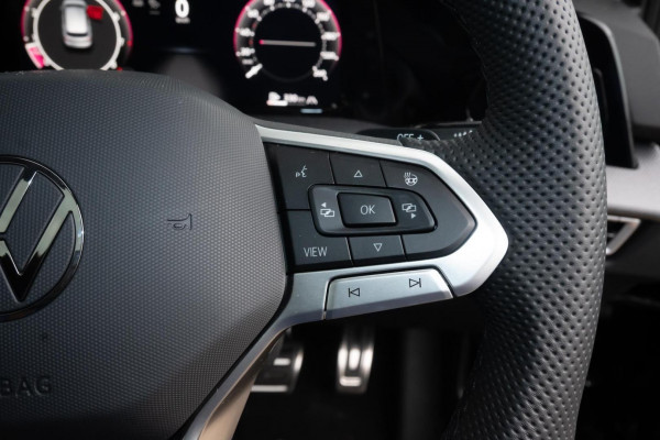 2025 MY26 Volkswagen Golf 8.5 110TSI R-Line Hatch Image 14