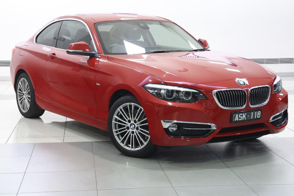 2018 BMW 2 Series F22 220i Luxury Line Coupe image 2