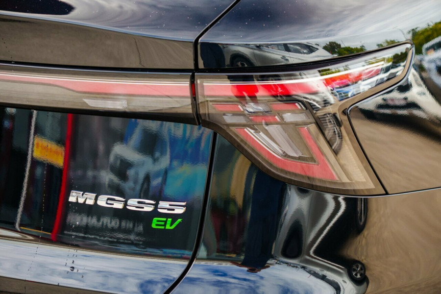 2025 MG MGS5 EV ZS3EM Essence 49 SUV Image 7