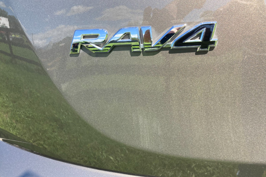 2018 Toyota RAV4 ASA44R Cruiser Wagon Image 9