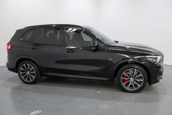 2021 BMW X5 xDrive30d SUV Image 7