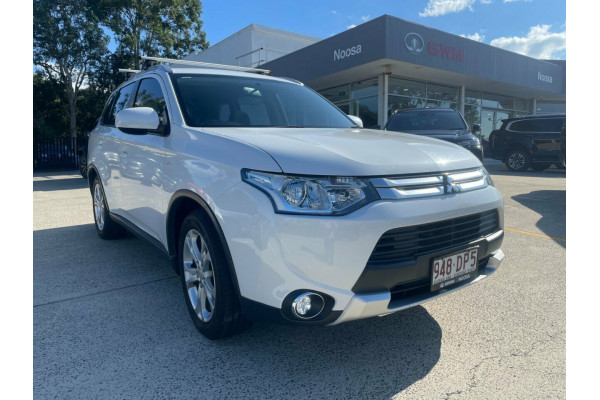 2013 MY14 Mitsubishi Outlander ZJ ES SUV
