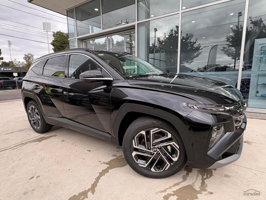 2026 Hyundai Tucson NX4.V4 Hybrid Premium SUV Image 1
