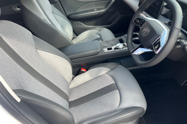 2026 MG MG4 AH4E Essence 64 Hatch Image 9