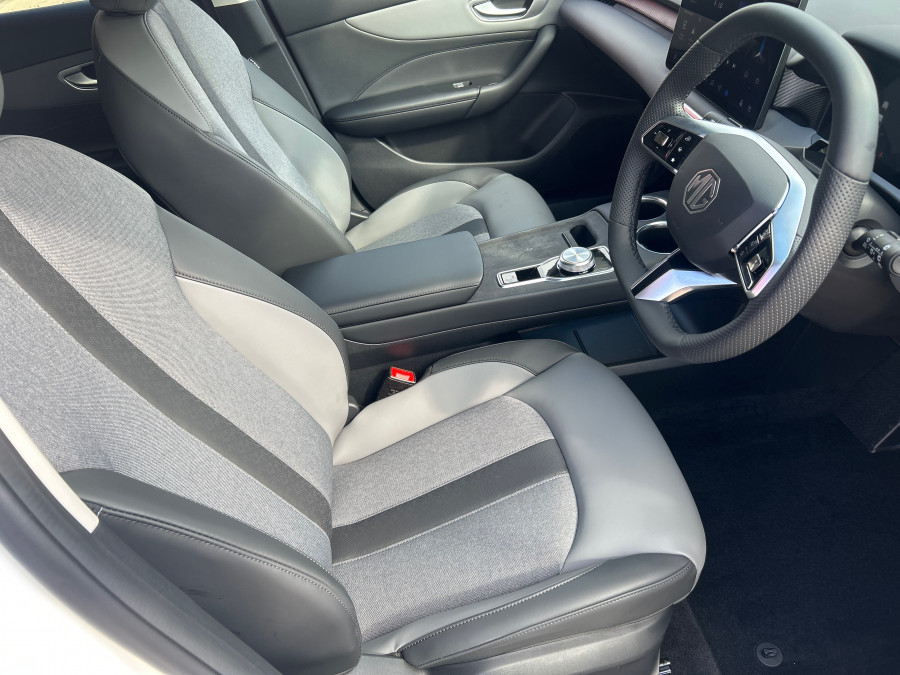 2026 MG MG4 AH4E Essence 64 Hatch Image 9