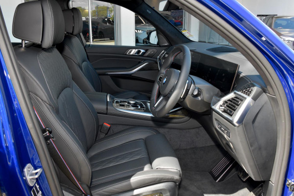 2025 BMW X7 G07 LCI M60i SUV image 7