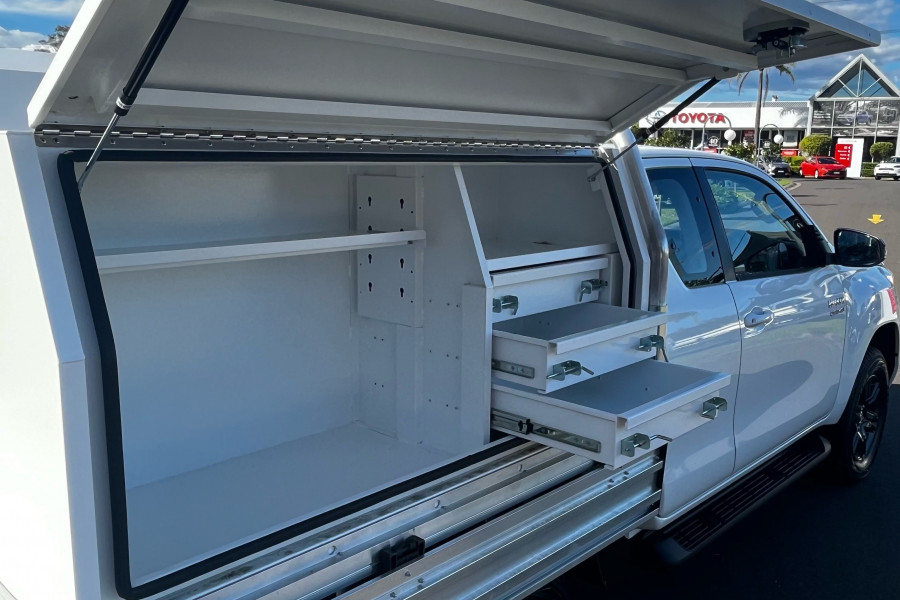 2024 Toyota HiLux GUN126R SR Cab Chassis Image 12
