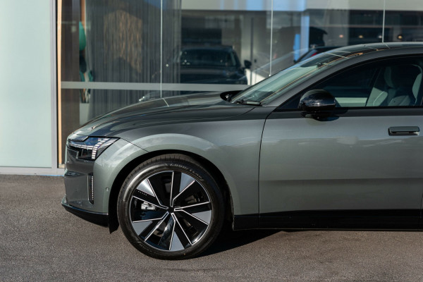 2026 Volvo ES90  Plus Single Motor Sedan Image 10