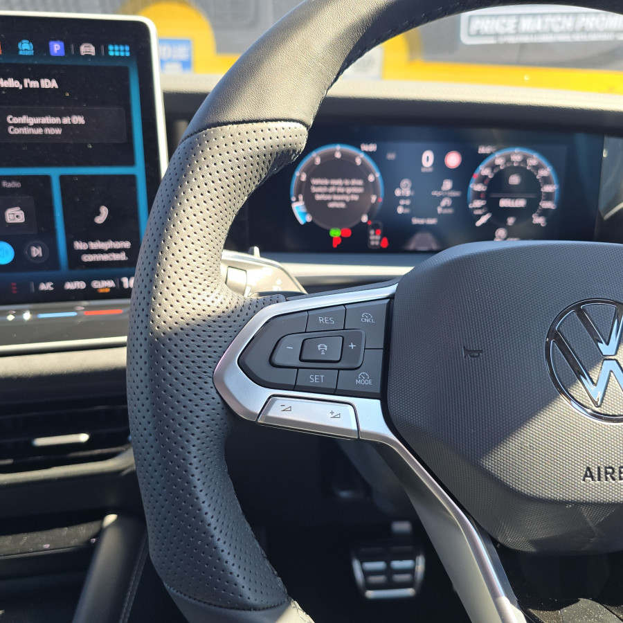 2026 Volkswagen Tayron R4 195TSI R-Line SUV Image 21