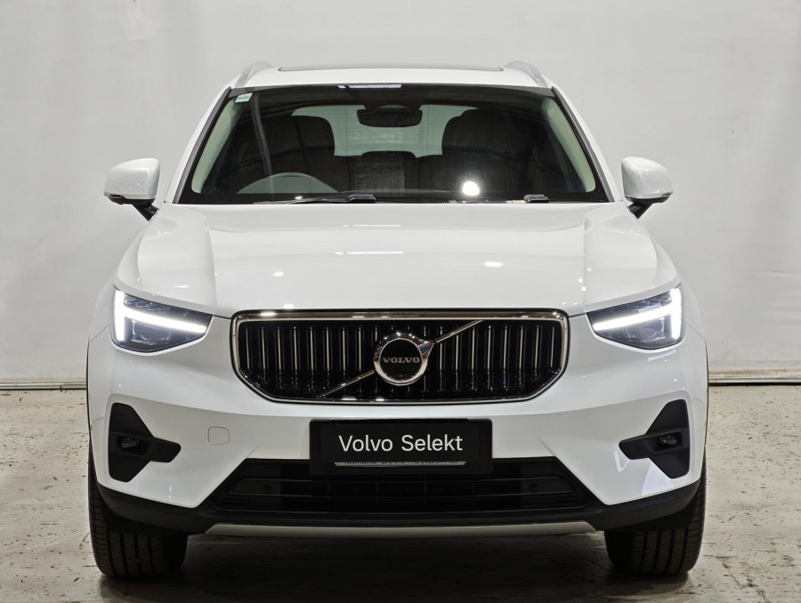 2025 MY26 Volvo XC40 XZ Ultra B4 Bright SUV Image 4