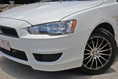 2011 Mitsubishi Lancer CJ MY11 SX Hatchback Image 3