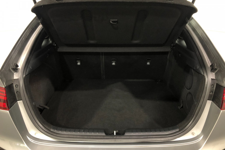 2019 Kia Cerato BD GT Hatch Image 8