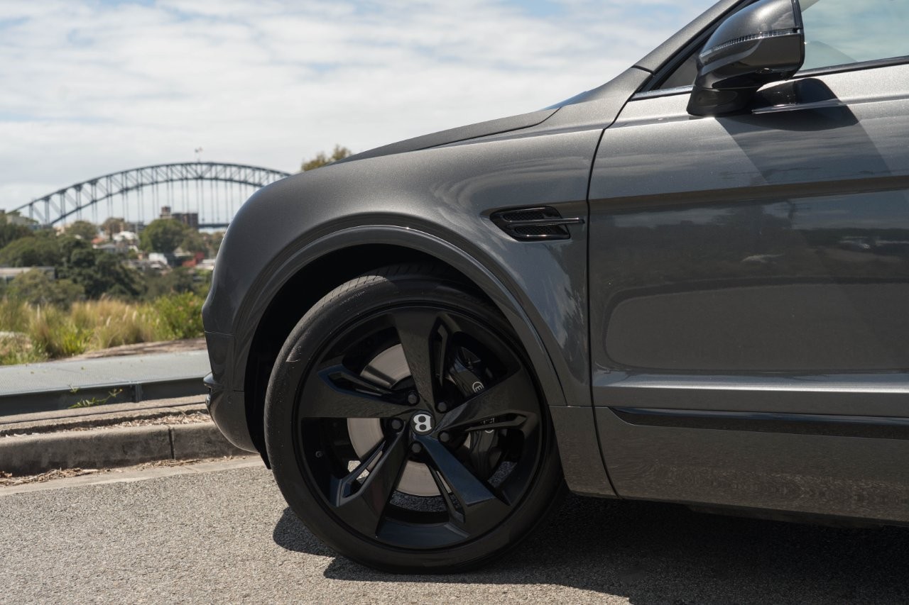2020 Bentley Bentayga V8 SUV Image 6