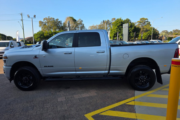 2026 Ram 2500 DJ Laramie Dual Cab Image 6