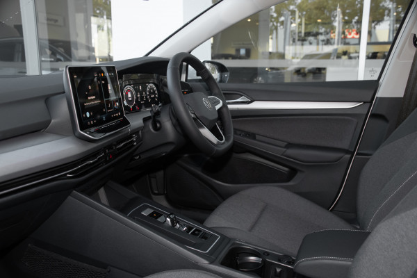 2026 Volkswagen Golf 8.5 110TSI Life Hatch image 8