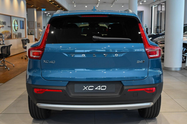 2024 MY25 Volvo XC40  Ultra B4 Bright SUV Image 3