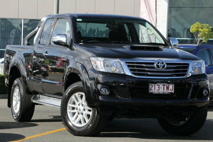 2014 Toyota Hilux SR5 Xtra Cab - Norris Motor Group