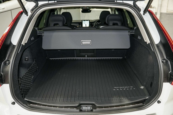 2026 Volvo XC60 UZ Plus B5 Bright SUV Image 19