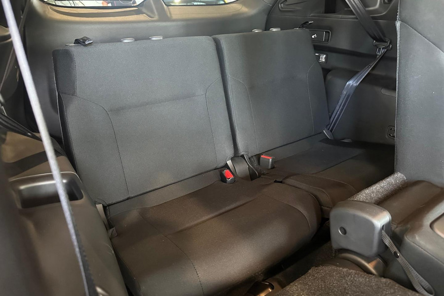 2024 Mitsubishi Outlander ZM LS SUV Image 19
