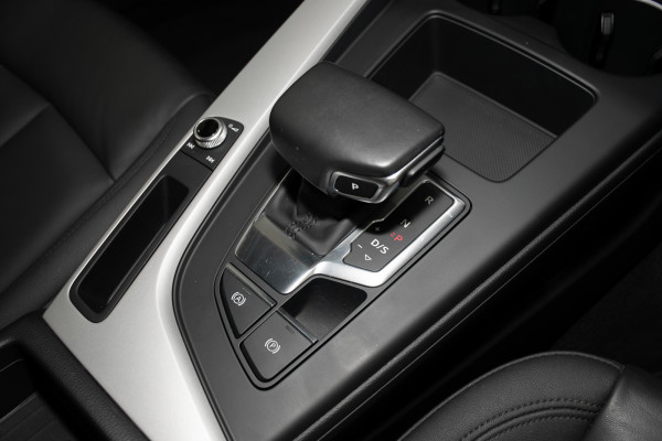 2021 Audi A4 35 TFSI Sedan Image 16