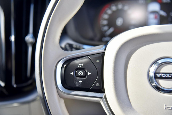 2020 MY21 Volvo XC60 UZ T5 Momentum SUV Image 19