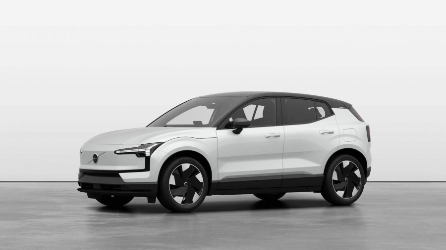 しろ　EV-30 2025 Volvo EX30 Review: A Nightmare on Your Street? - Motor