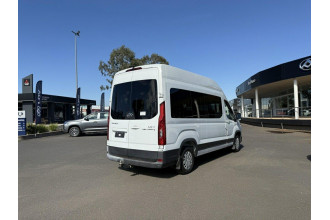 2021 LDV Deliver 9  11-Seat Bus