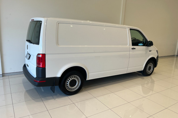 2018 Volkswagen Transporter T6 LWB Van Normal Roof Van