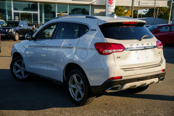 2020 Haval H2  LUX SUV Image 2